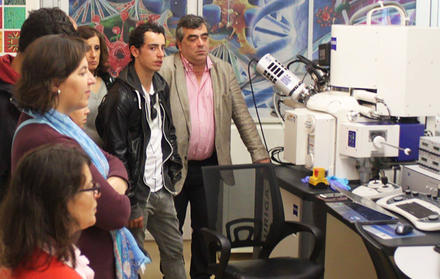 Department of Materials Science opens doors to the freshmen parents 