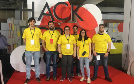 Equipa FCT Nova/Compta - 1.º lugar na competição Hack for Good