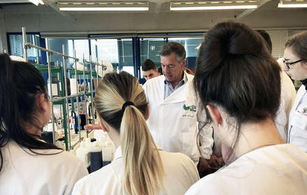 joao sotomayor in demonstrations at the chemistry department