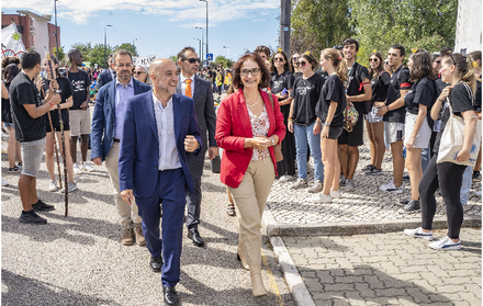 Ministra no acolhimento dos estudantes