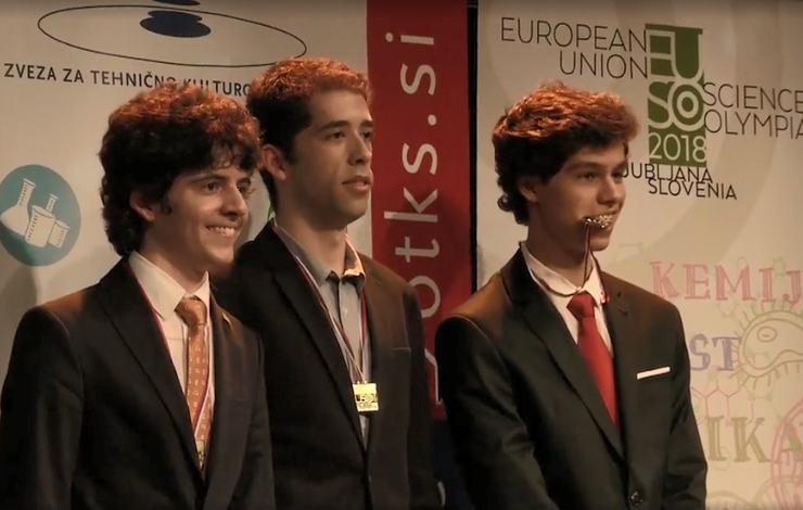 Medalha de ouro para alunos portugueses nas Olimpíadas da Ciência da União Europ