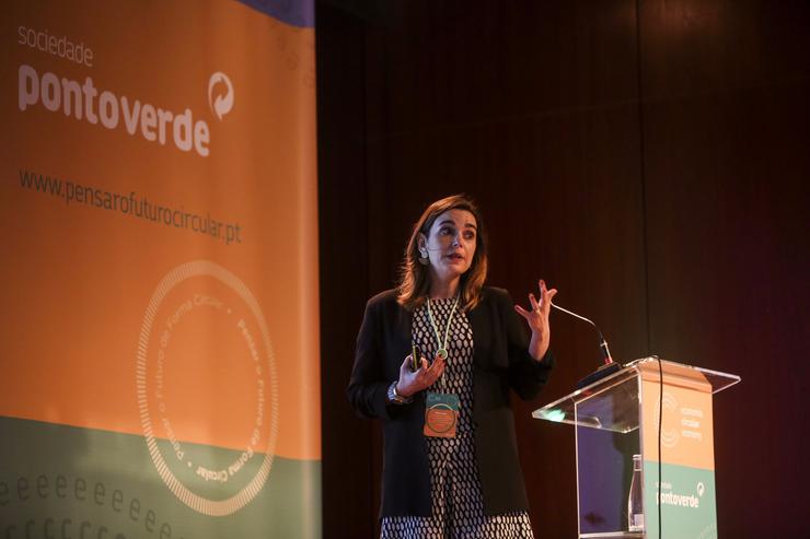 CENSE researcher presents study on the potential of the circular economy in Port